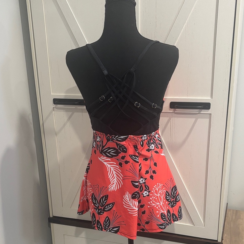 Swim Top Coral Floral Tankini top only - Picture 4 of 9